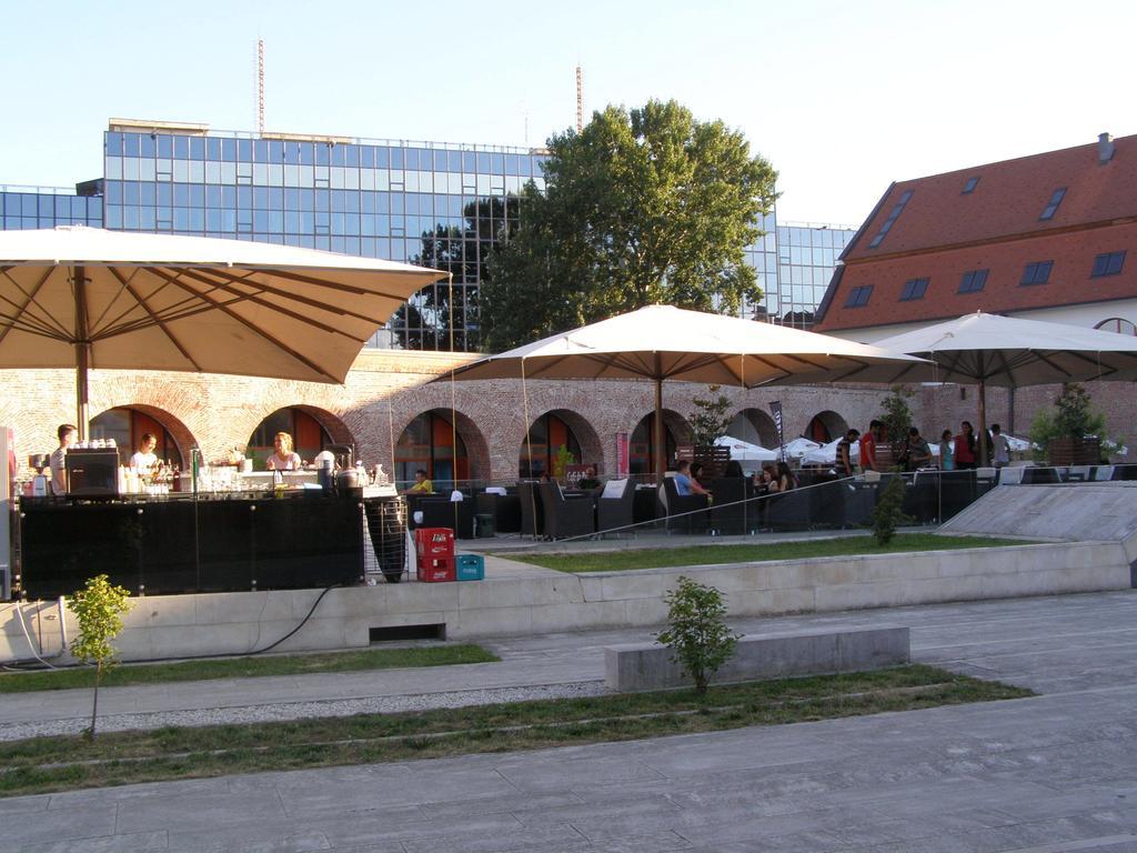 B - Bastion * Timişoara